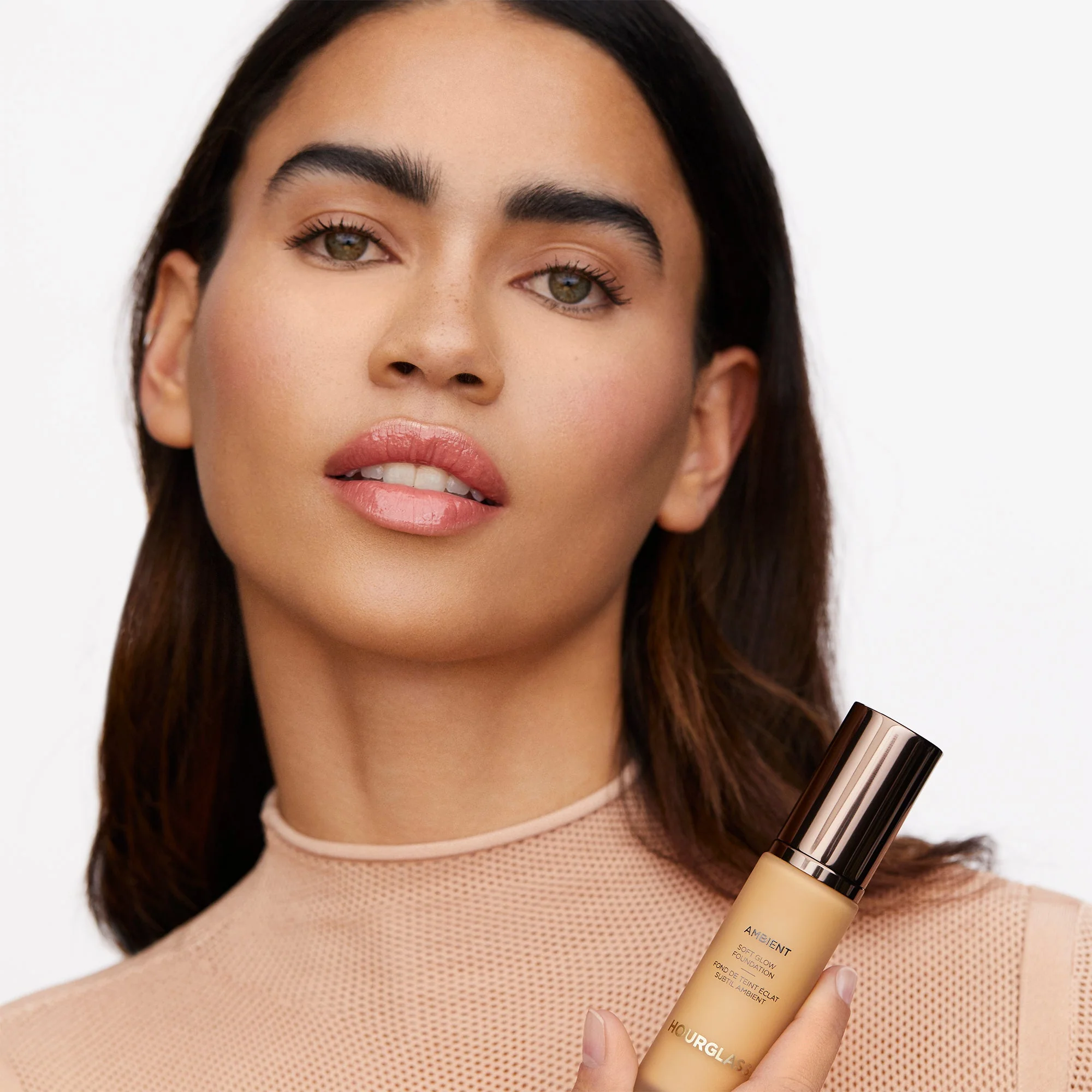 Ambient Soft Glow Foundation - Image 3
