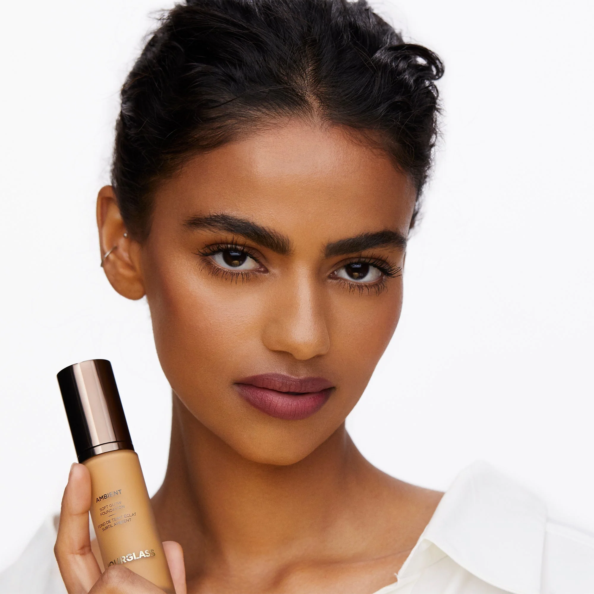 Ambient Soft Glow Foundation - Image 4
