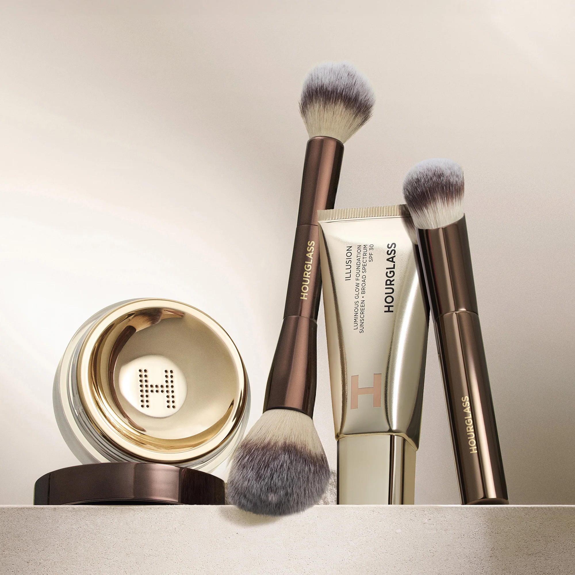 Ambient Soft Glow Foundation Brush - Image 5